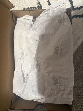 New Balance Women's White 740 Sneaker **NWT**